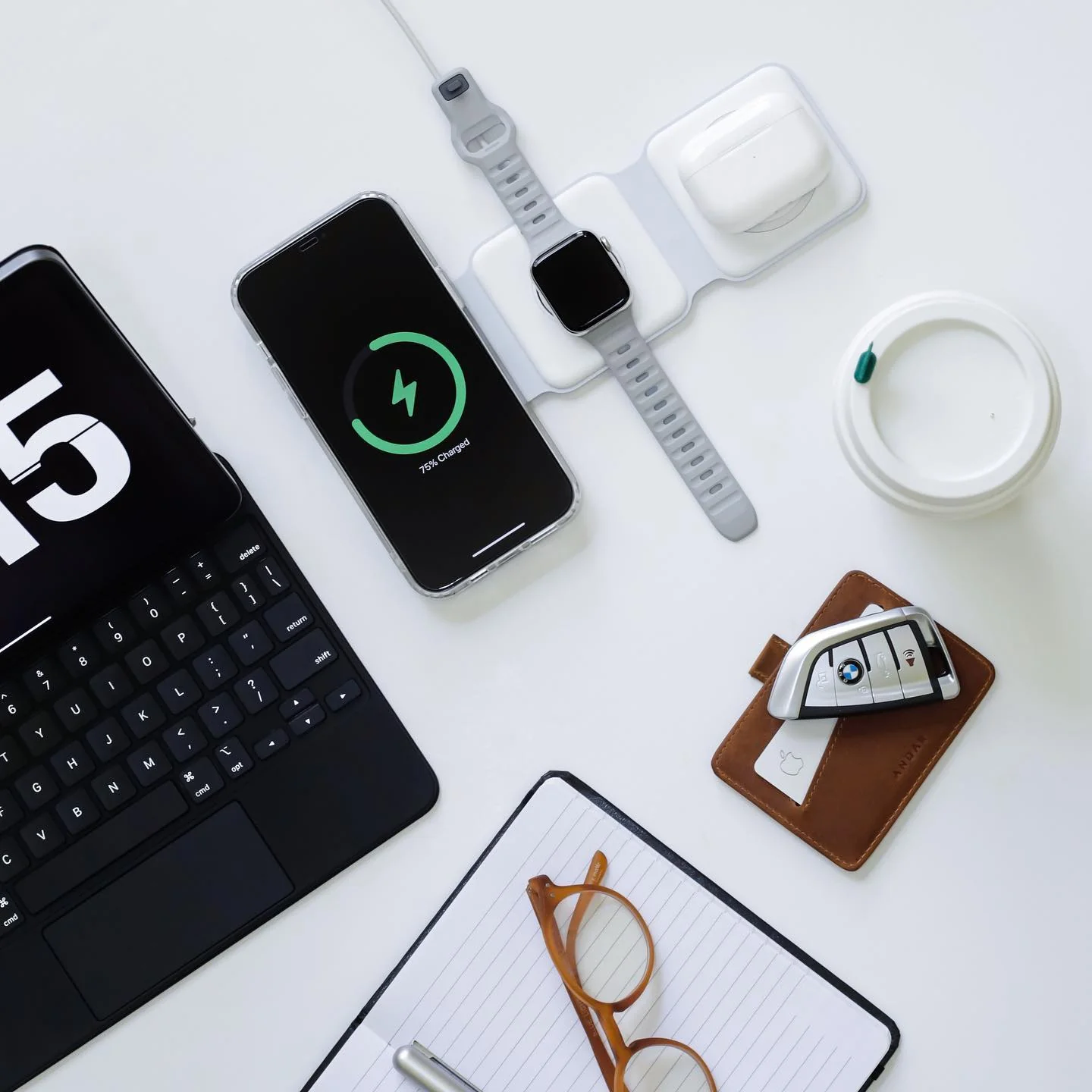 ZEERA MegFold: World's Most Portable 3-in-1 Foldable Travel MagSafe Wireless Charger for iPhone 15,Apple Watch & AirPods - Image 9