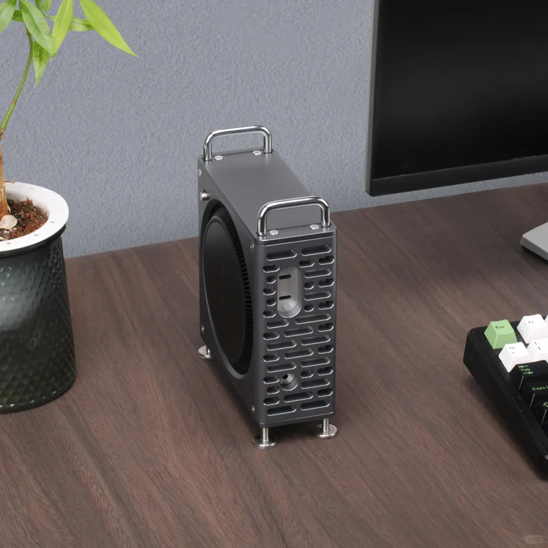 ZEERA MacForge Gen1: CNC Aluminum Cooling Case for Mac Mini M4 & M4 Pro with Mac Pro Enclosure Design - Image 5