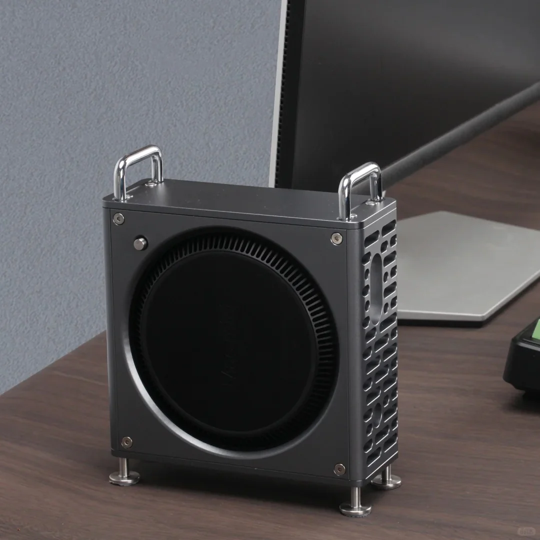 ZEERA MacForge Gen1: CNC Aluminum Cooling Case for Mac Mini M4 & M4 Pro with Mac Pro Enclosure Design - Image 7