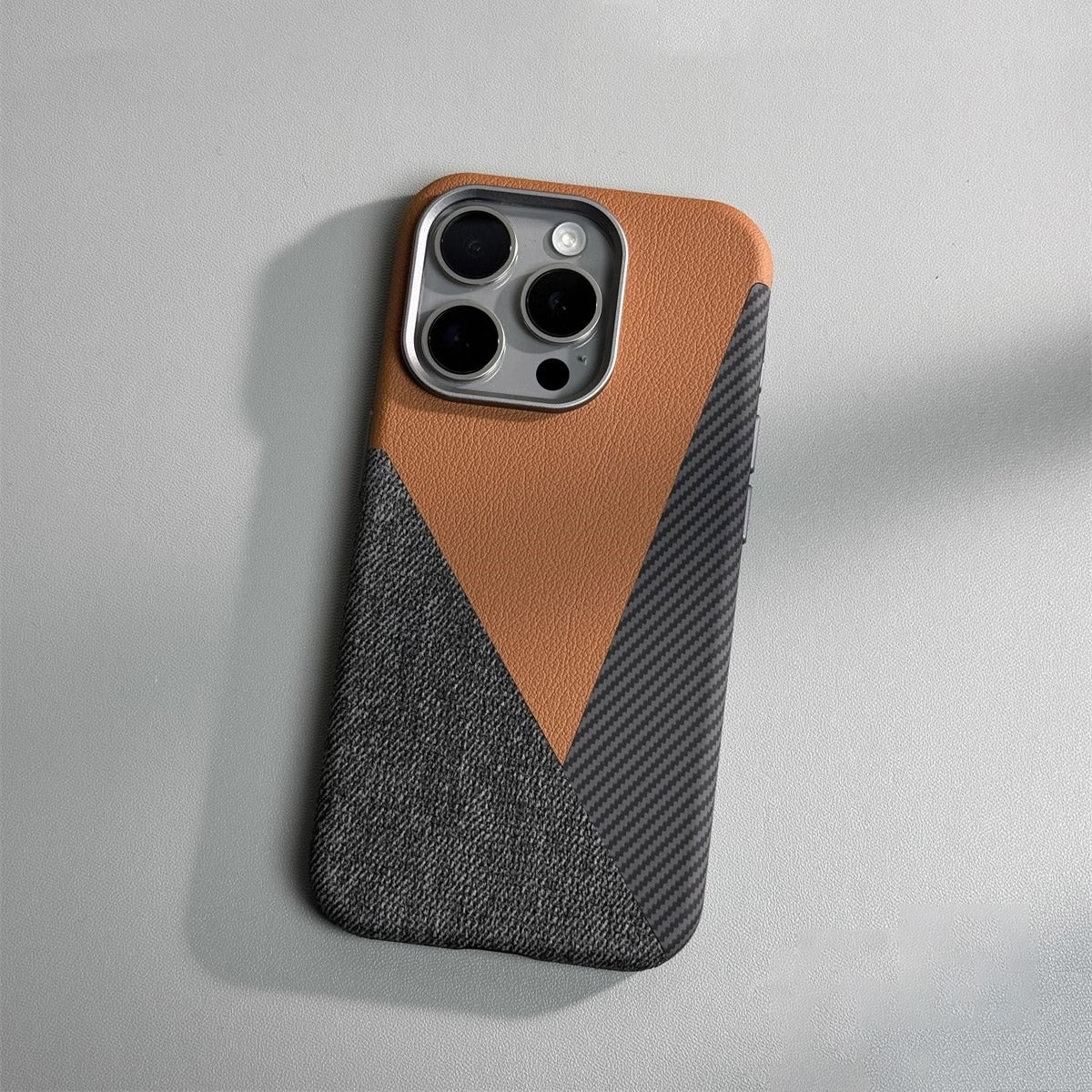 ZEERA MagFusion Pro: The Ultimate MagSafe Case with Leather, Carbon Fiber, and Denim Fusion Texture - Image 5