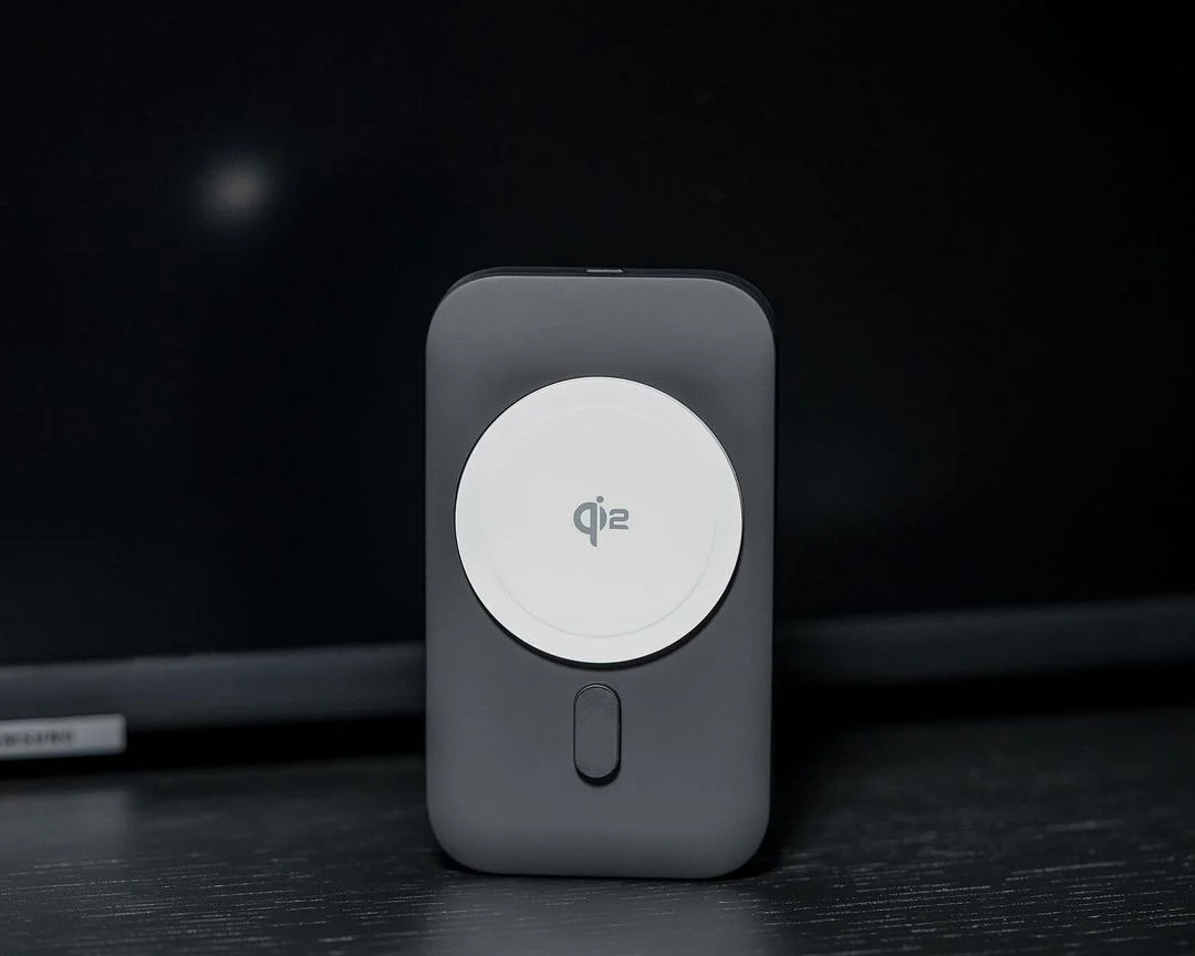 ZEERA MagTri Qi2 Foldable Travel MagSafe Charger: The Premium Portable Magnetic Charger with 15W Wireless Output - Image 5