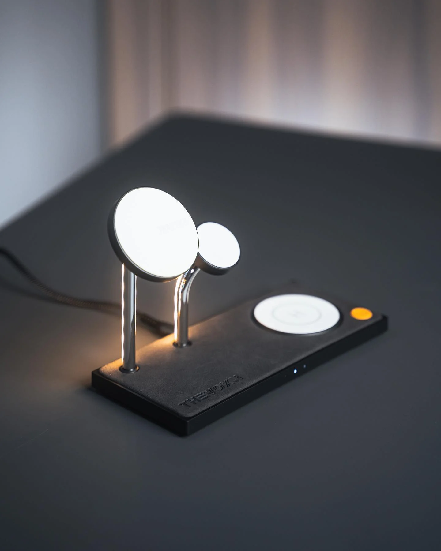 ZEERA x THEVOXN 5-in-1 Dual MagSafe Charger Stand for iPhone 16 Pro Max & AirPods & Apple Watch - Image 5